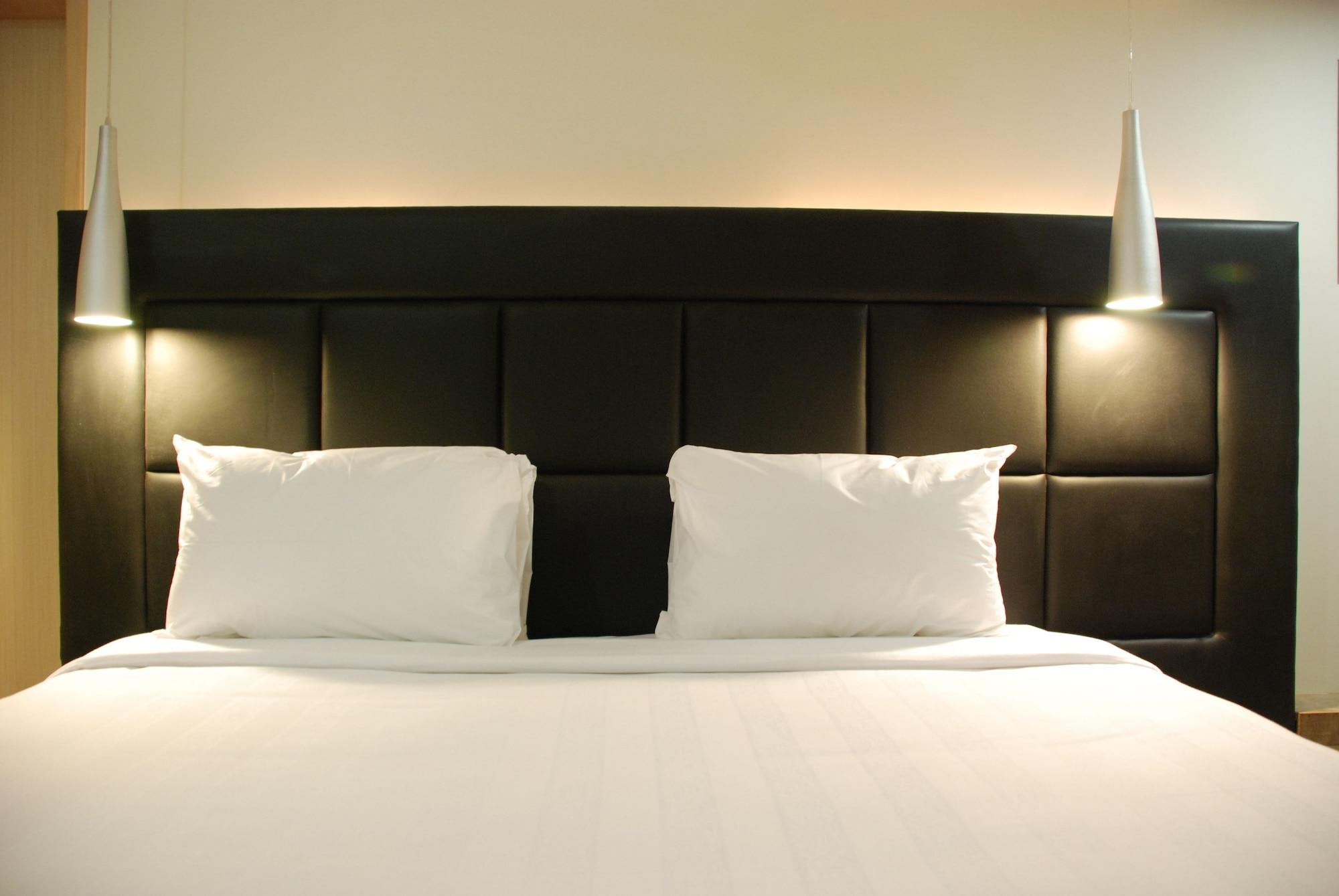 The Oriental Residency Hotell Mumbai Exteriör bild