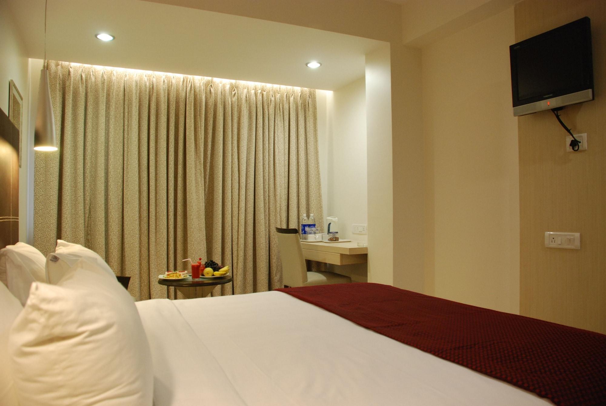 The Oriental Residency Hotell Mumbai Exteriör bild