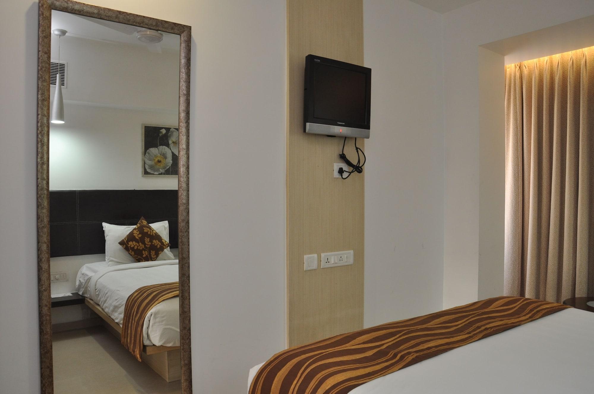 The Oriental Residency Hotell Mumbai Exteriör bild