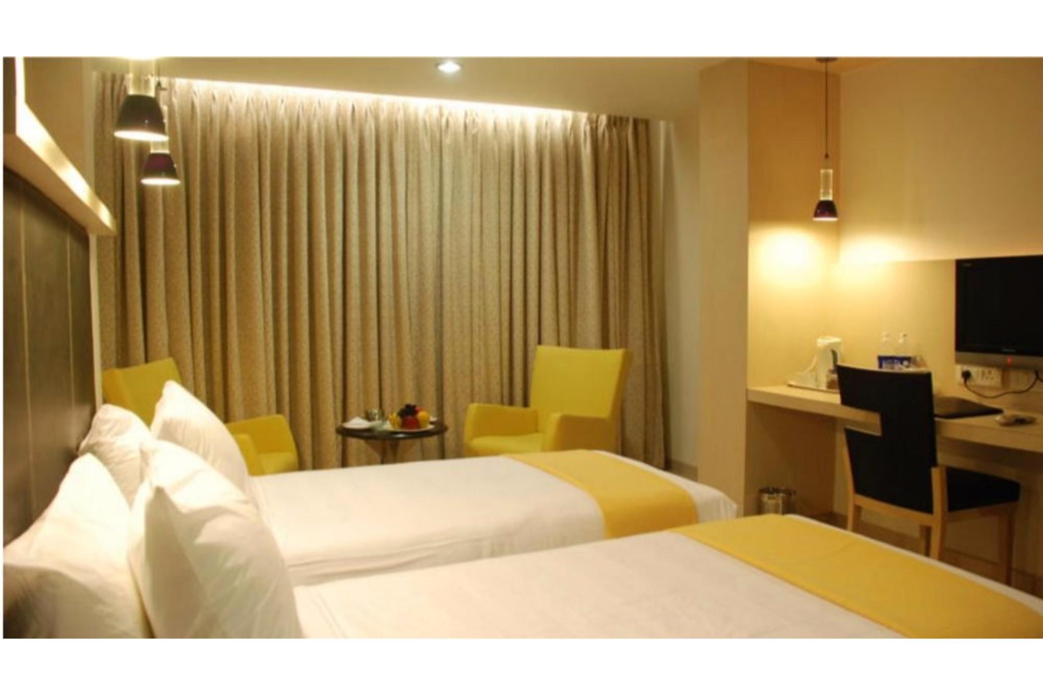 The Oriental Residency Hotell Mumbai Exteriör bild