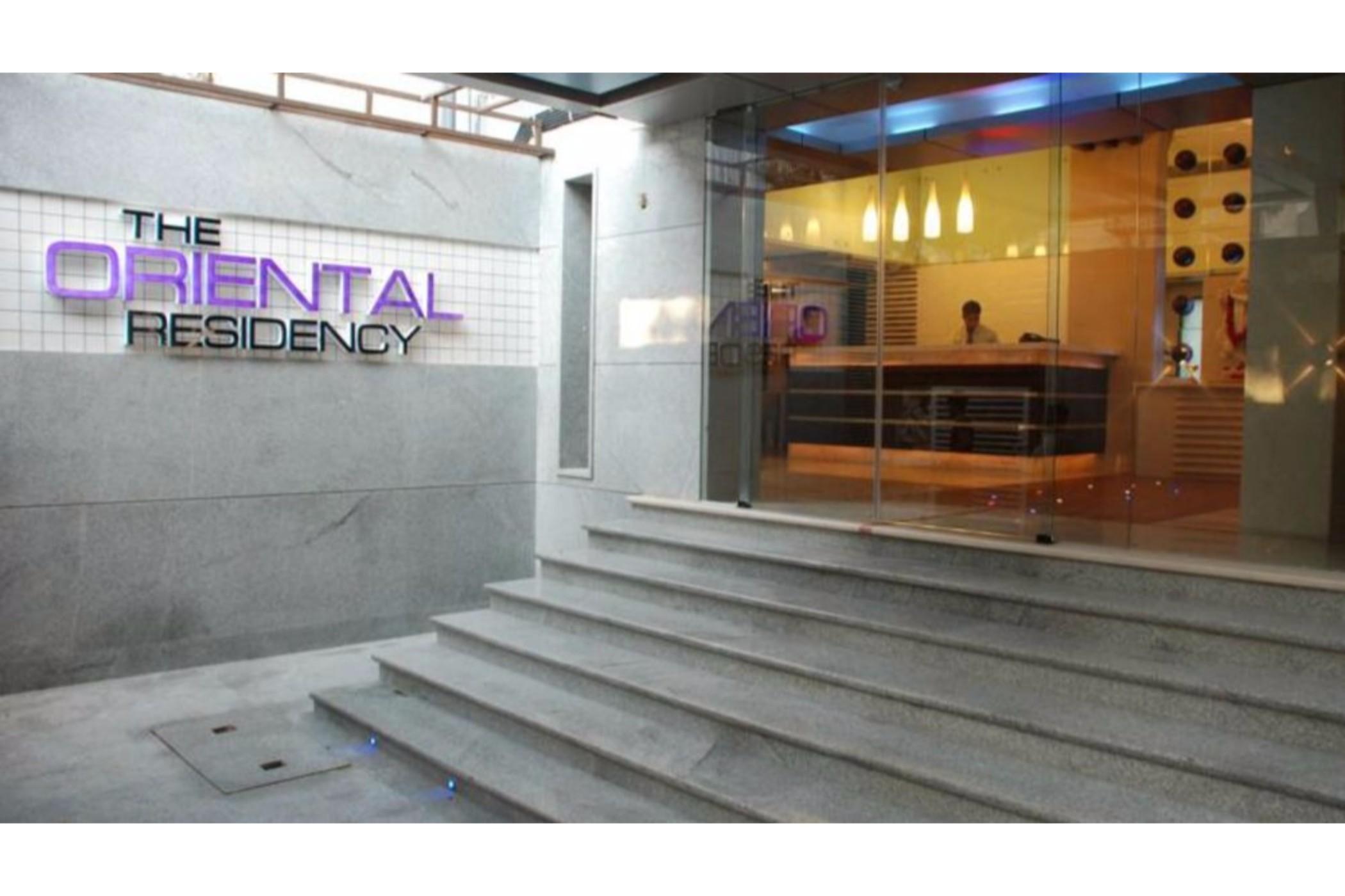 The Oriental Residency Hotell Mumbai Exteriör bild