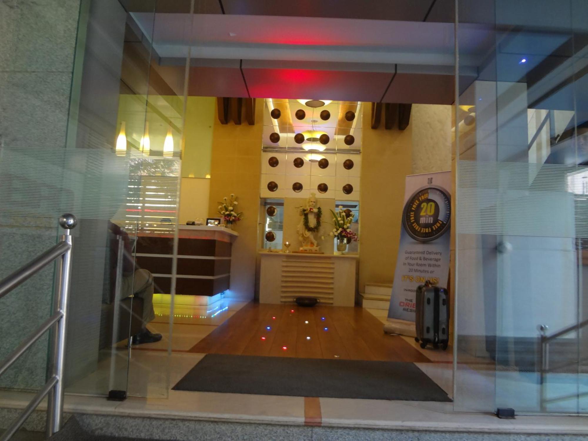 The Oriental Residency Hotell Mumbai Exteriör bild